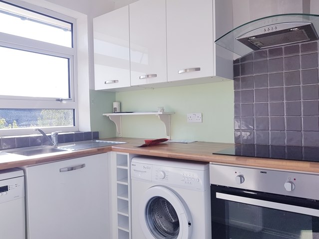 GROVEBURY COURT, SOUTHGATE, N14